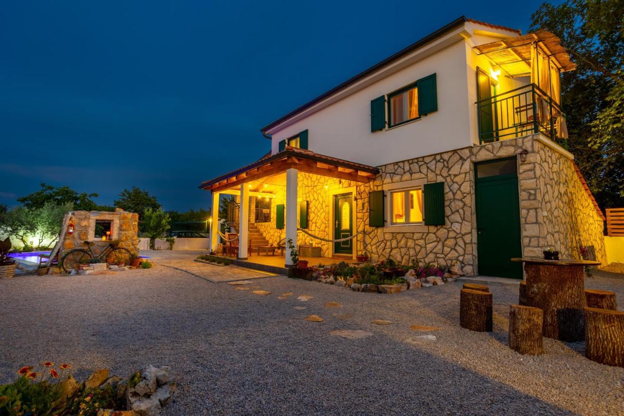Villa AdAstra Malinska Esterno foto