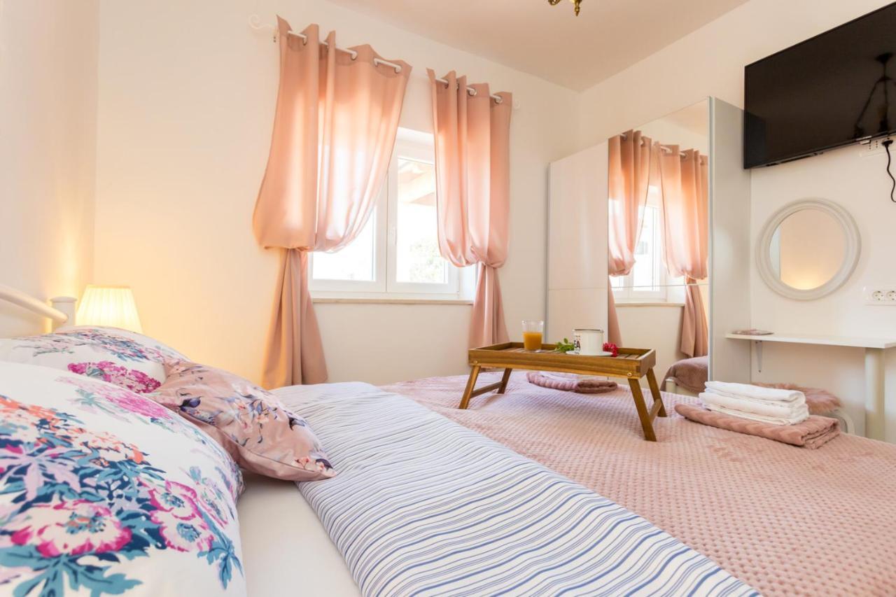 Villa AdAstra Malinska Esterno foto